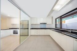Highland Road (D19), Terrace #543062681